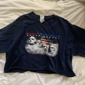Mount Rushmore tee